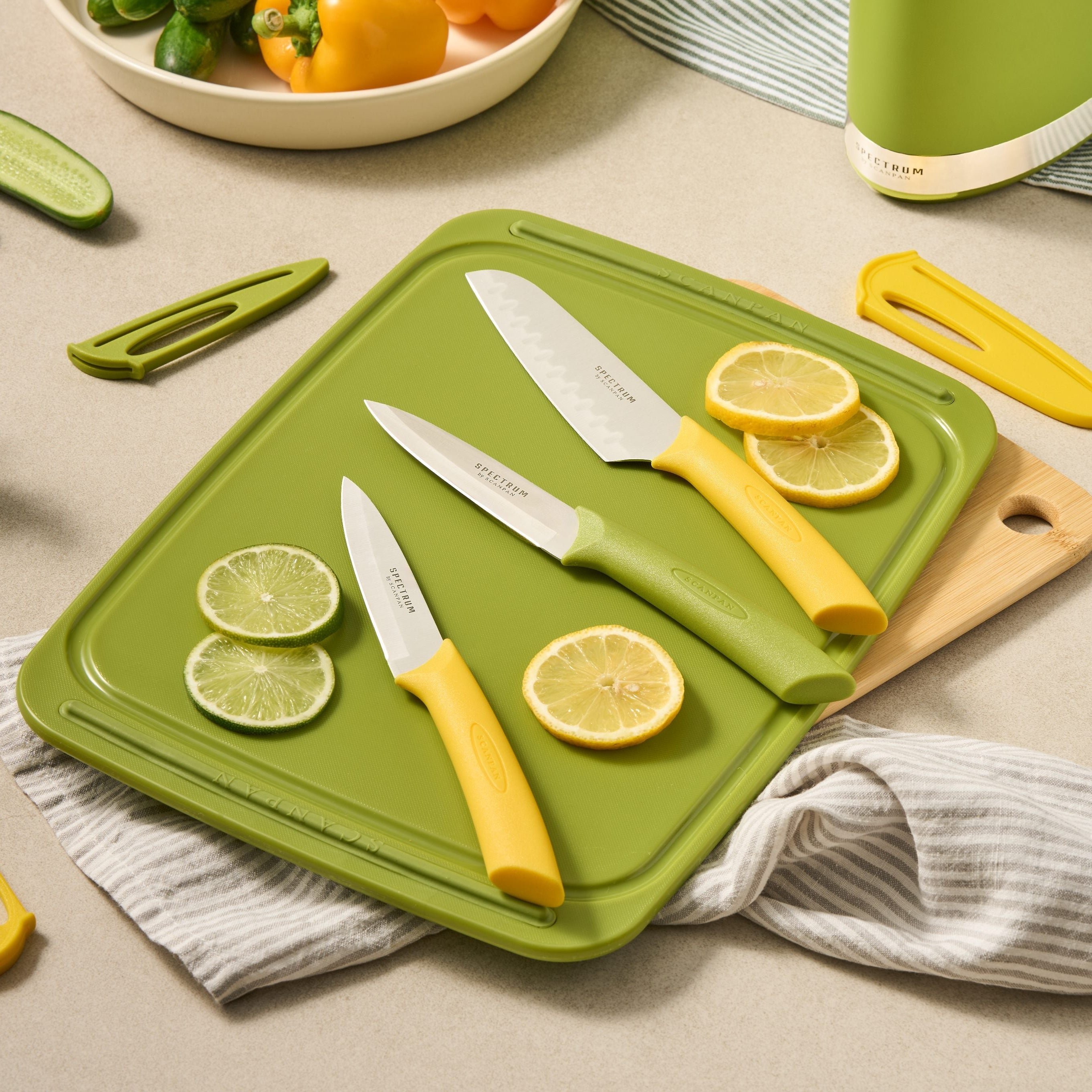 Spectrum Santoku Knife 12.5cm